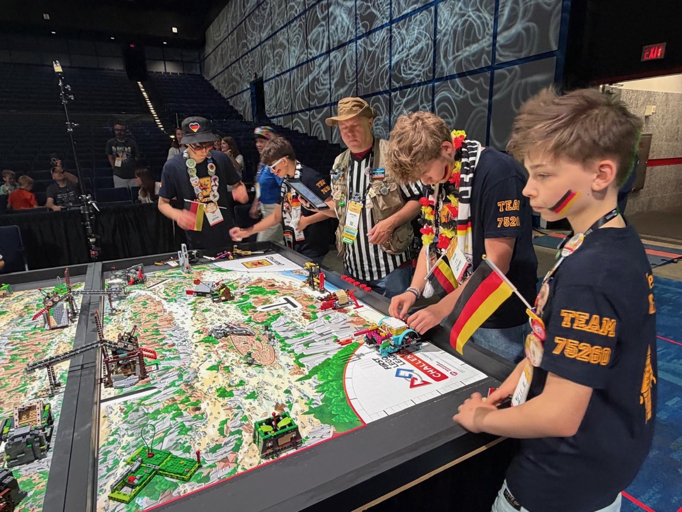 Gold Eagles beim Robot Game in Houston